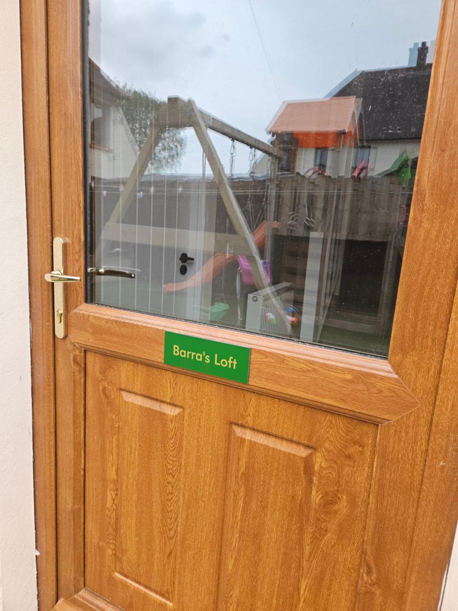 Barra'S Loft Apartment Fort William Exterior photo